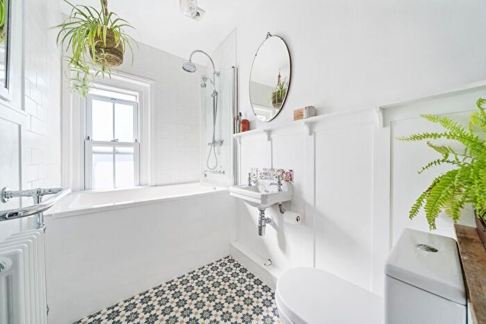 4 Bedroom Terraced House For Sale In Monmouth Road, Dorchester, DT1