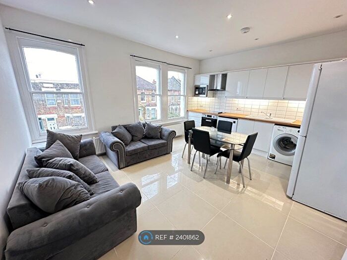 3 Bedroom Flat To Rent In Selsdon Rd, W Norwood, Tulse Hill, Brixton, Streatham, Herne Hill, SE27