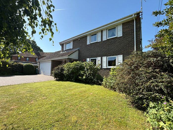 3 Bedroom Detached House For Sale In Walmer, CT14