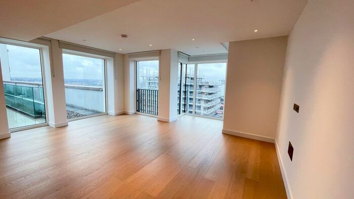 3 Bedroom Flat To Rent In Belveder Row, White City Living, London, W12