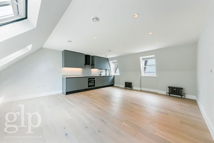 1 Bedroom Flat To Rent In Duck Lane, Soho, W1F
