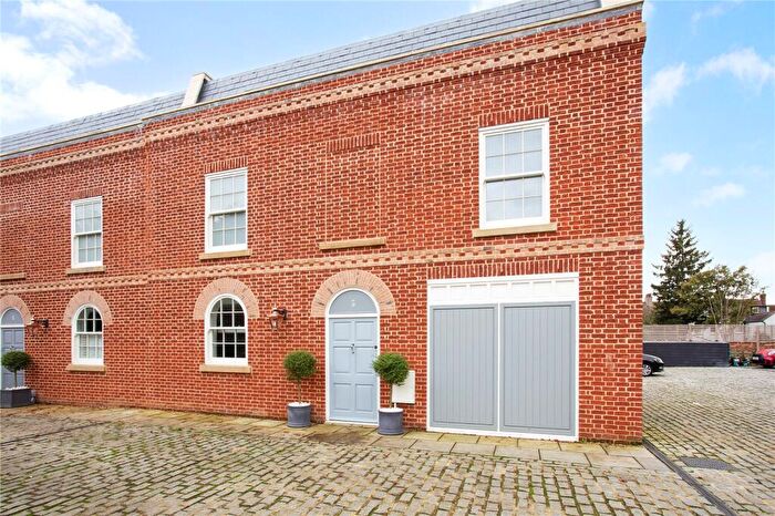 3 Bedroom End Of Terrace House To Rent In Bowgate Mews, St. Peters Close, St. Albans, Hertfordshire, AL1