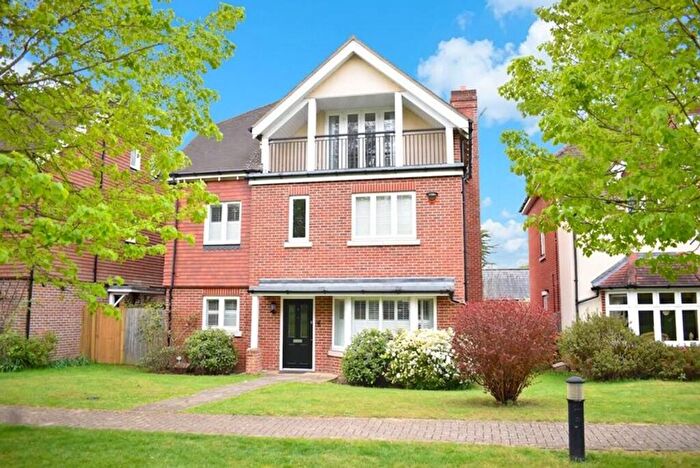 5 Bedroom Detached House For Sale In Mulberry Way, Ashtead, KT21
