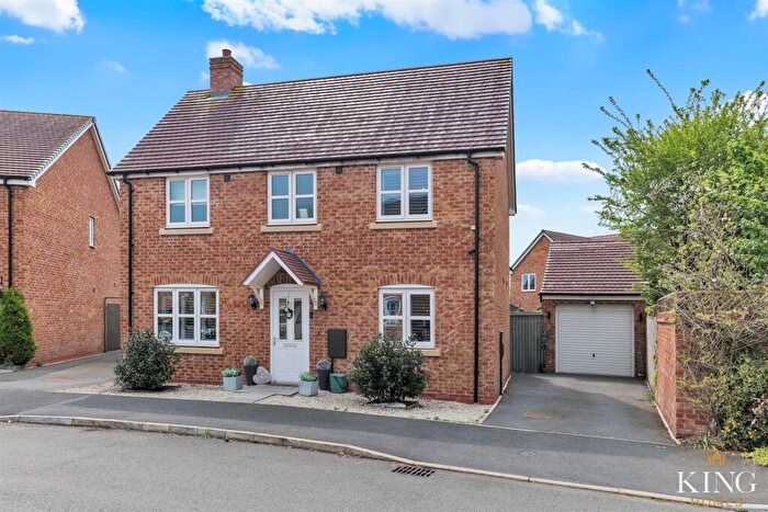 3 Bedroom Detached House For Sale In Avon Way, Bidford-On-Avon, Alcester, B50