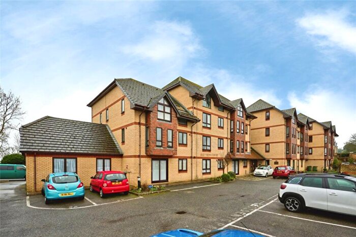2 Bedroom Flat For Sale In Sandown Road, Sandown, Isle Of Wight, PO36