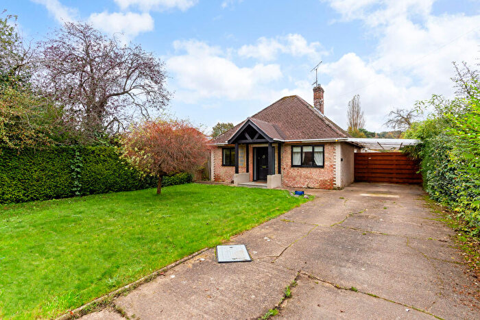 4 Bedroom Detached Bungalow For Sale In Frog Grove Lane, Guildford, GU3