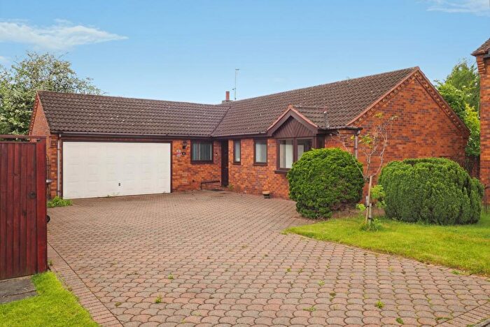 3 Bedroom Bungalow For Sale In Deer Park, Wollaton, Nottingham, NG8