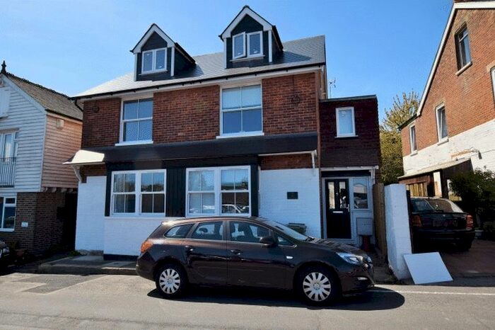 3 Bedroom Semi-Detached House To Rent In Highbury Place, Sparrows Green, Wadhurst, TN5