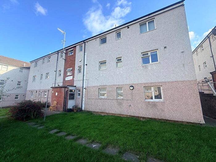2 Bedroom Flat To Rent In Didcot Close, S40