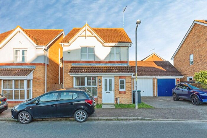 3 Bedroom Detached House For Sale In Marsh View, Gravesend, Kent, DA12