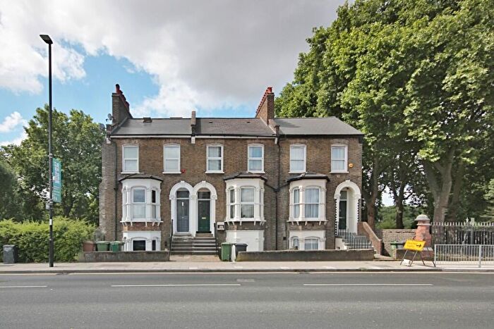 2 Bedroom Flat To Rent In Evelyn Street, London, SE8