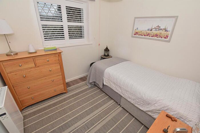 2 Bedroom Semi-Detached Bungalow For Sale In Shetland Drive, Bromborough, CH62