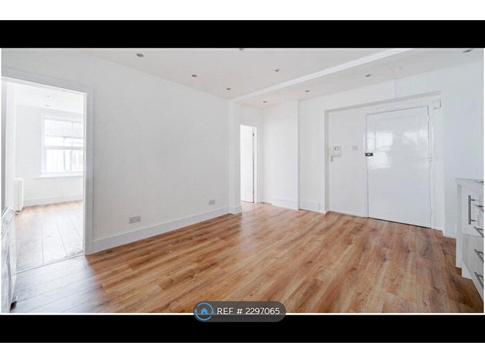 2 Bedroom Flat To Rent In Marine Parade, Worthing, BN11