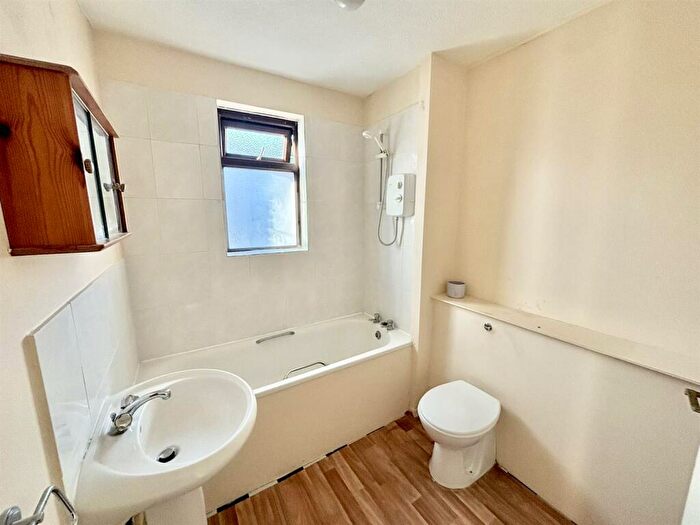 1 Bedroom Flat For Sale In Bush Street East, Southsea, PO5