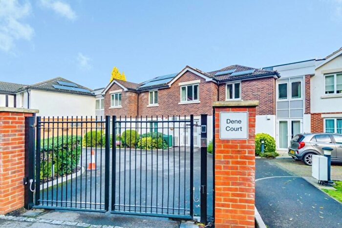 1 Bedroom Retirement Property For Sale In Stafford Road, Caterham, CR3