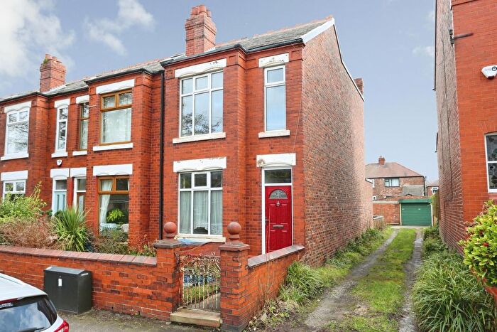 2 Bedroom End Terrace House For Sale In Nelstrop Road, Heaton Chapel, Stockport, SK4