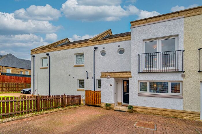 3 Bedroom Terraced House For Sale In Leverndale Court, Crookston, G53