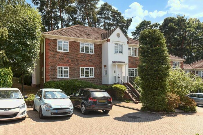 1 Bedroom Apartment To Rent In Fairway Heights, Camberley, Surrey, GU15