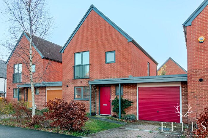 3 Bedroom Detached House For Sale In Neptune Drive, St. Leonards, BH24