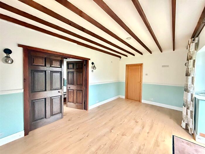 1 Bedroom Property To Rent In Haywood Cottage, Tilehouse Lane, Denham, UB9