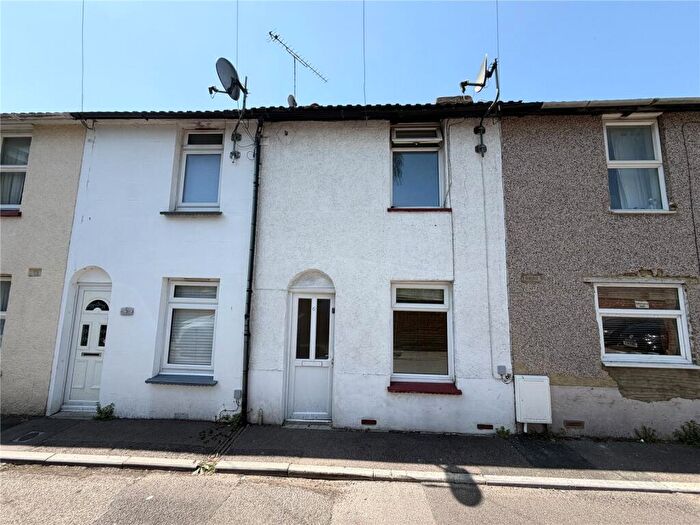 3 Bedroom Terraced House For Sale In Salem Place, Northfleet, Kent, DA11