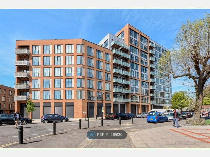 2 Bedroom Flat To Rent In Lee Street, London, E8