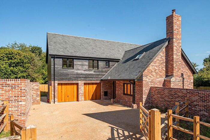 4 Bedroom Detached House For Sale In Wandleys Lane, Eastergate, PO20