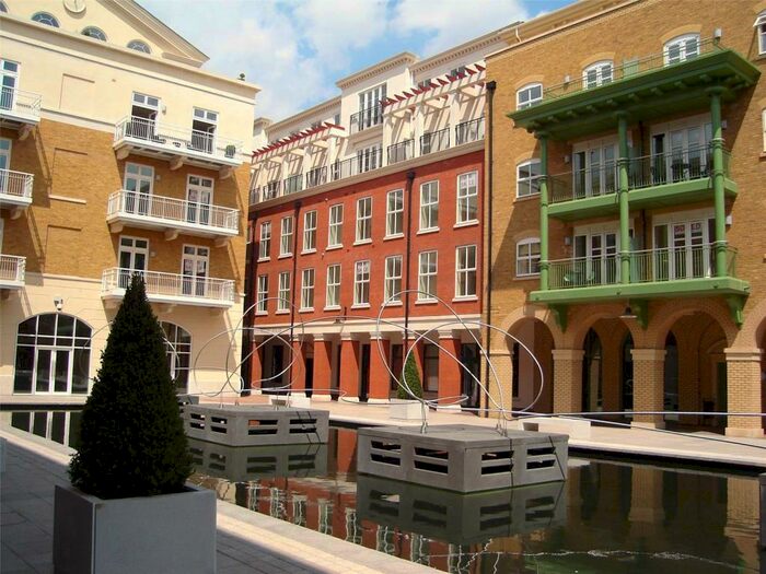 2 Bedroom Apartment To Rent In Waterside, Shirley, Solihull, West Midlands, B90