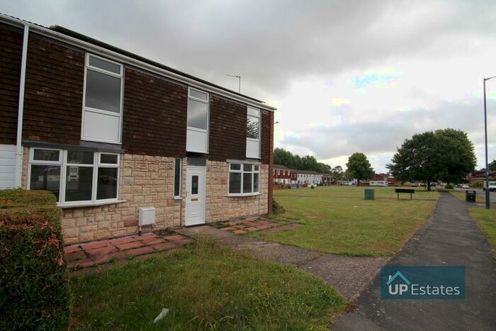 3 Bedroom End Of Terrace House To Rent In Kingswood Road, Nuneaton, CV10