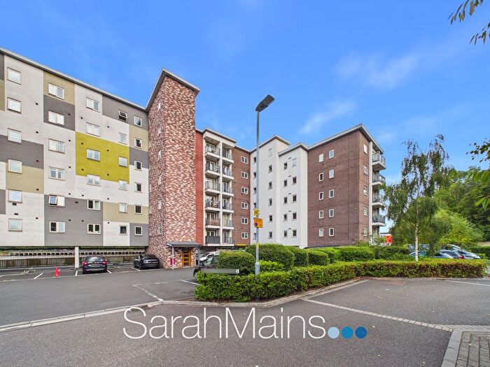 2 Bedroom Flat For Sale In Tynemouth Pass, The Staiths, NE8