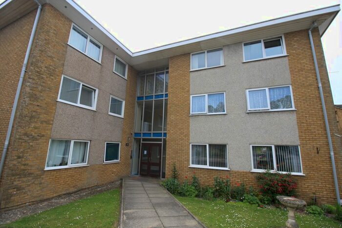 2 Bedroom Flat To Rent In Castle Bay, Sandgate, CT20