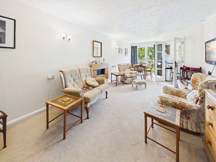 2 Bedroom Property For Sale In Bourne Court, Caterham Valley, CR3