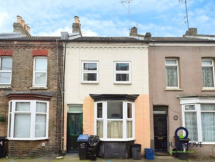 2 Bedroom Terraced House For Sale In Ayton Road, Ramsgate, Kent, CT11