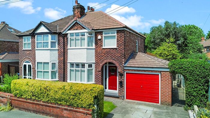 3 Bedroom Semi Detached House For Sale In Limetree Avenue, Padgate, WA1