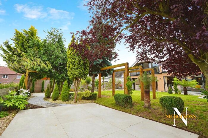 4 Bedroom Detached House For Sale In Park Lane, Retford, Nottinghamshire, DN22