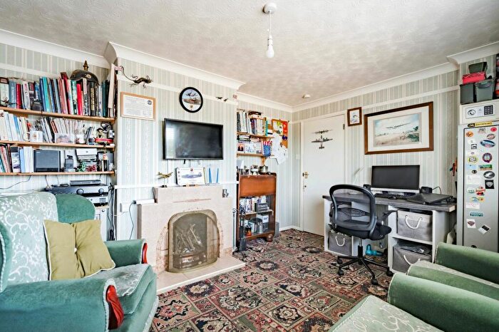 2 Bedroom Semi-Detached Bungalow For Sale In Swanton Road, Dereham, NR20