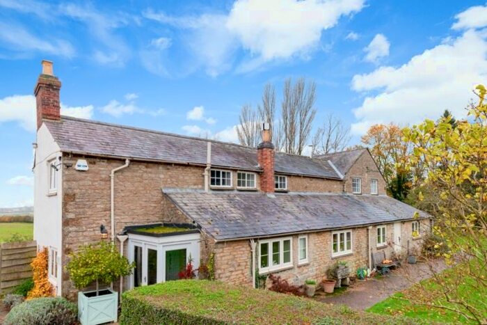 6 Bedroom Detached House To Rent In Halse, Brackley, NN13