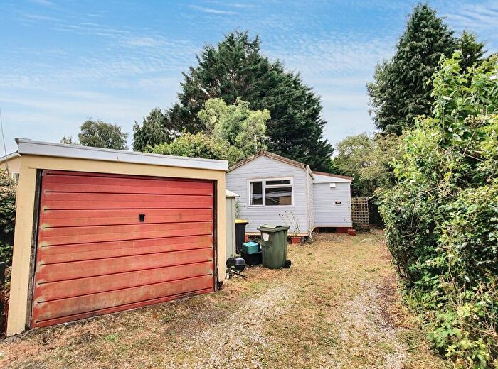 1 Bedroom Park Home For Sale In Pathfinder Village, Exeter, EX6