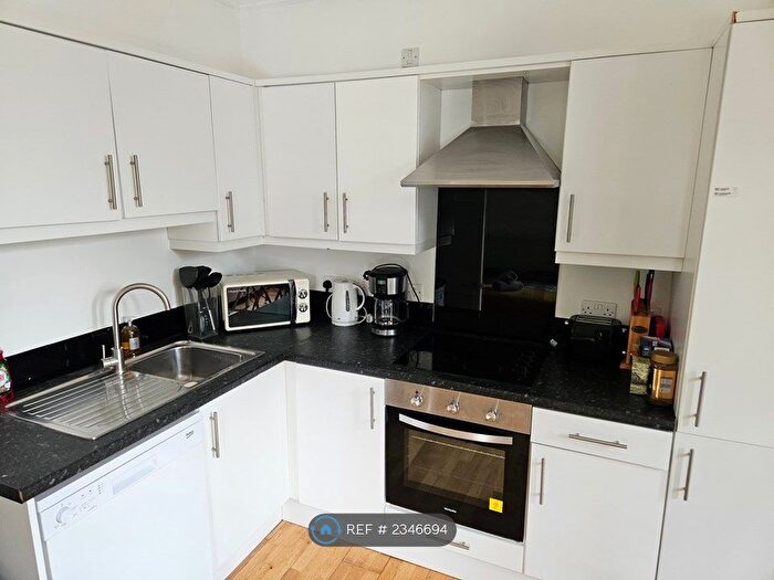2 Bedroom Flat To Rent In Charles Street, Bath, BA1