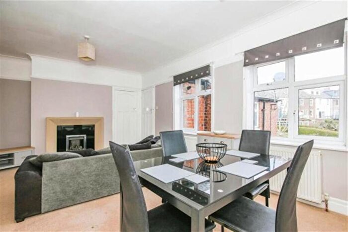 2 Bedroom Flat To Rent In Craghall Dene, Newcastle Upon Tyne, NE3