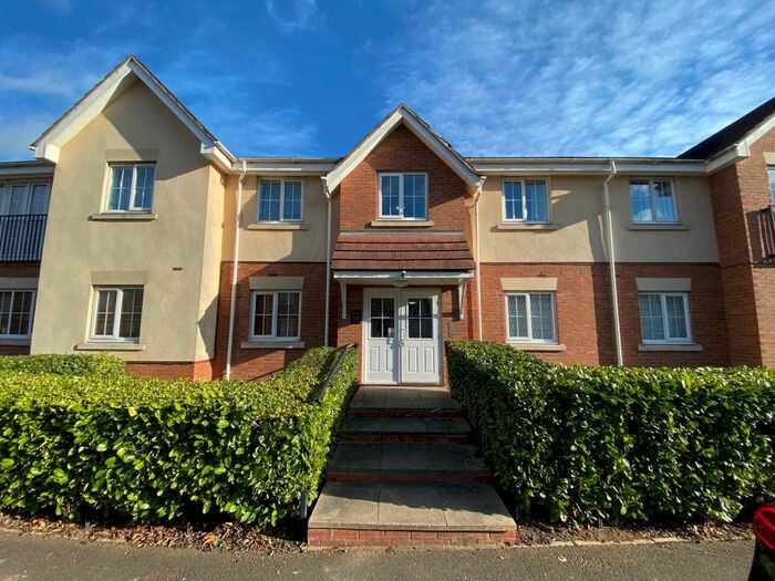 2 Bedroom Flat To Rent In Coleridge Way, Borehamwood, WD6