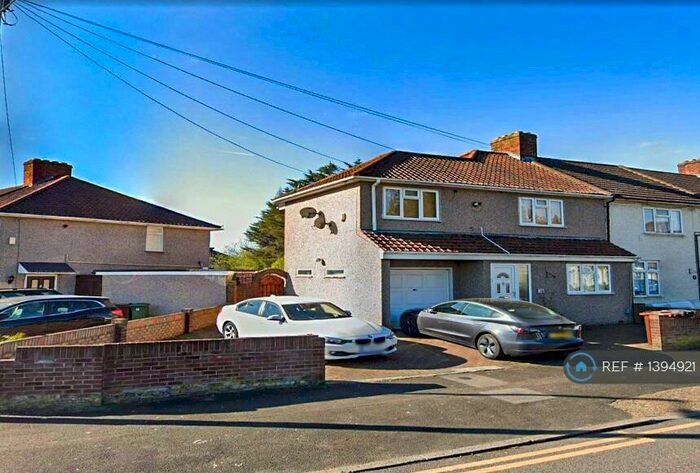 3 Bedroom End Of Terrace House To Rent In Rockwell Road, Dagenham, RM10