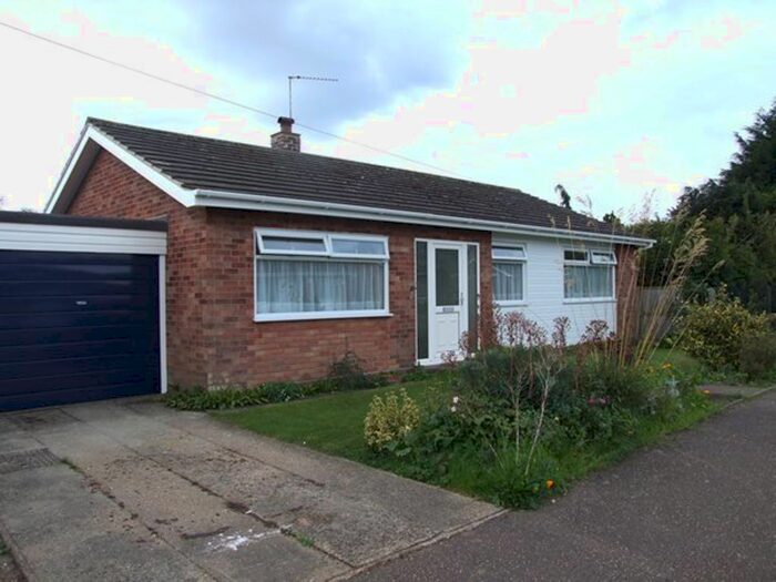 3 Bedroom Bungalow To Rent In Crisp Road, Ellingham, Bungay NR35