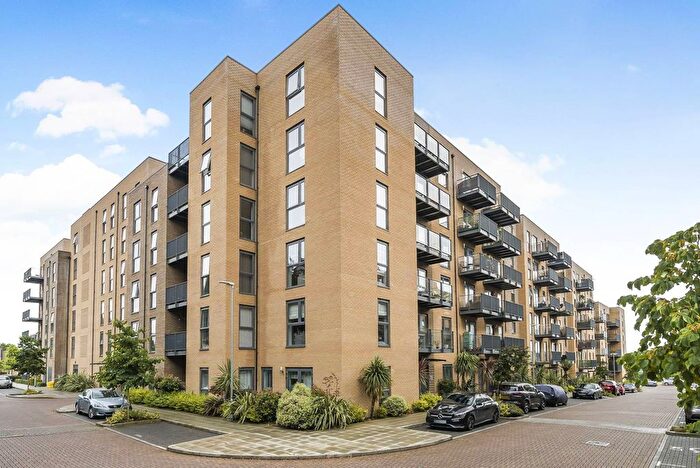 2 Bedroom Flat To Rent In Apple Yard, Anerley, London, SE20