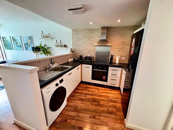 2 Bedroom Apartment For Sale In Tenby Street North, Birmingham, B1