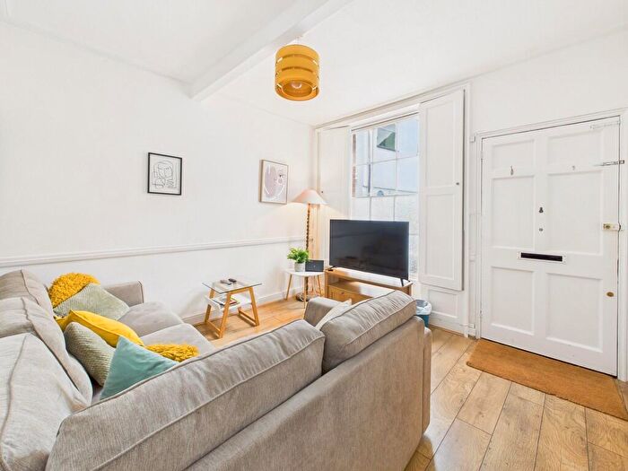 3 Bedroom Terraced House For Sale In Rigbys Court, Norwich, NR2