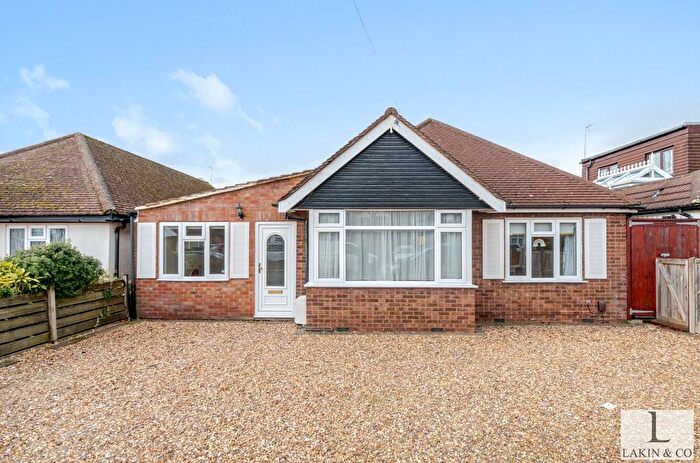 4 Bedroom Detached Bungalow For Sale In Bushey Road, Ickenham, UB10