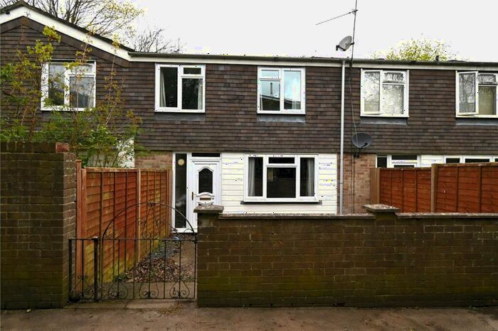 3 Bedroom Terraced House To Rent In Normanton Road, Basingstoke, Hampshire, RG21