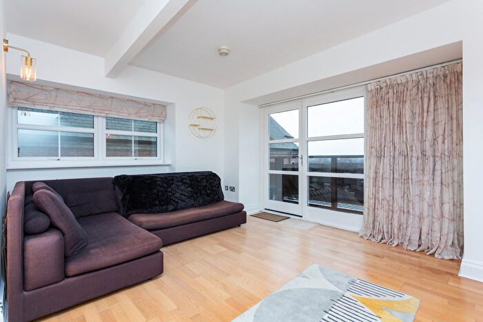 2 Bedroom Flat For Sale In Winckley Square, Preston, PR1