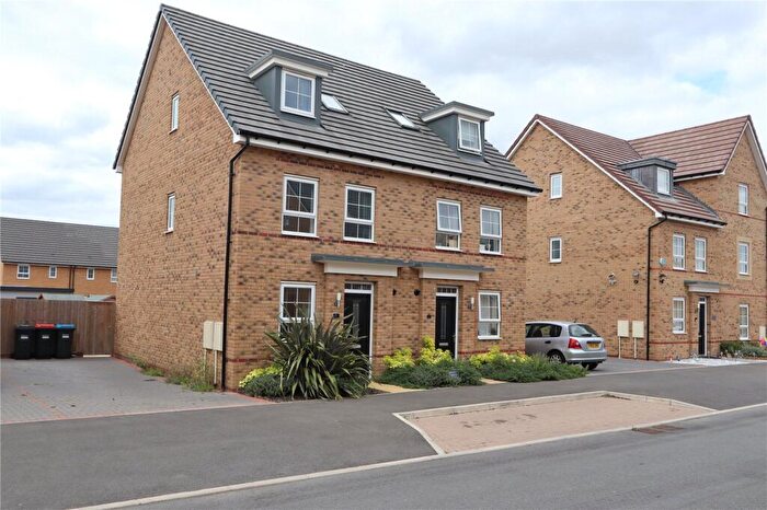 4 Bedroom Semi-Detached House For Sale In Defiance Avenue, Brooklands, Milton Keynes, Bucks, MK10